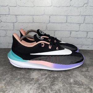 Nike Black Sneakers Sleek Design